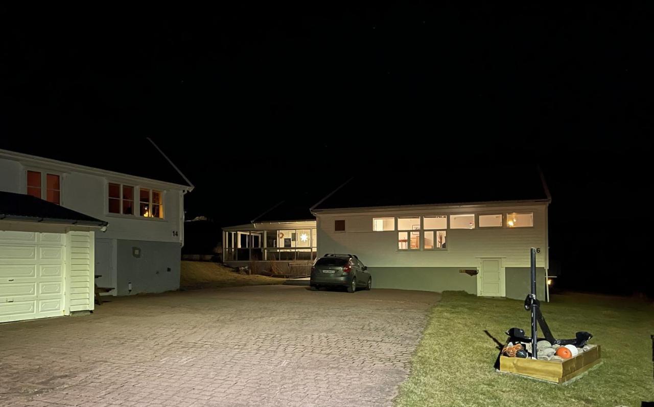 Frugga Feriehus Og Leilighet Straumsjoen Exteriör bild