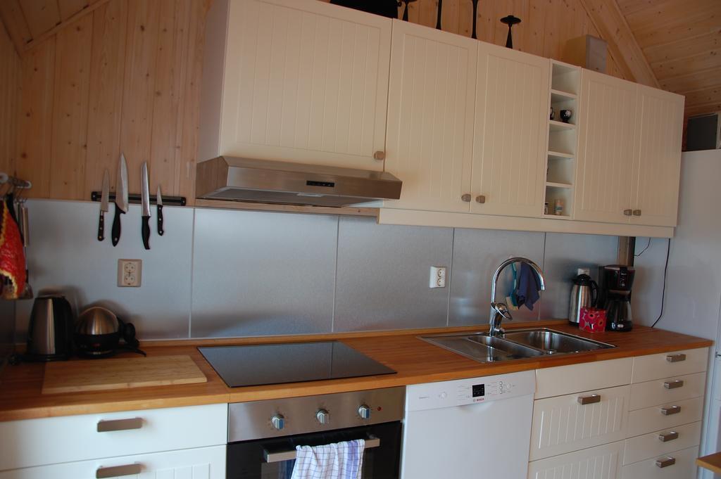 Frugga Feriehus Og Leilighet Straumsjoen Exteriör bild